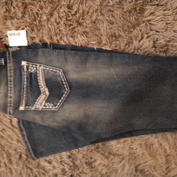 Jeans - Picture 5 of 5